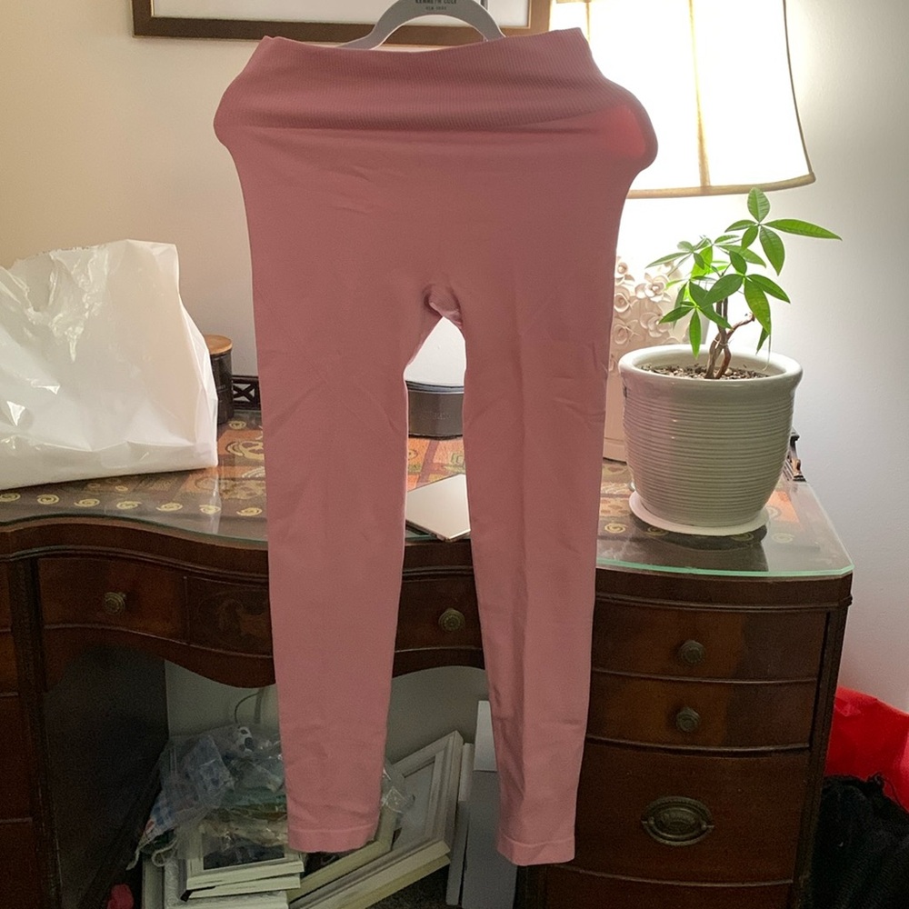 Pink Two piece exercise set SZ L - Picture 2 of 6